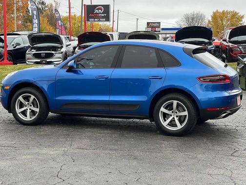 2017 Porsche Macan Base AWD 4dr SUV