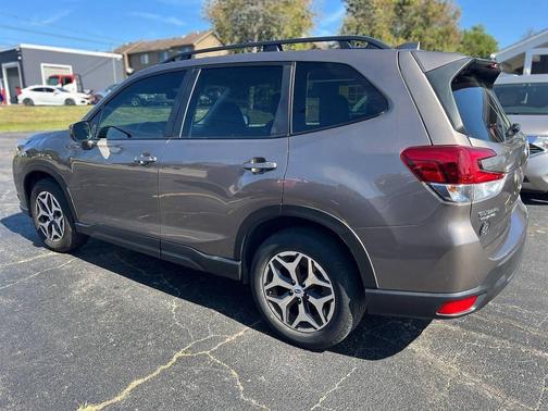 2022 Subaru Forester Premium