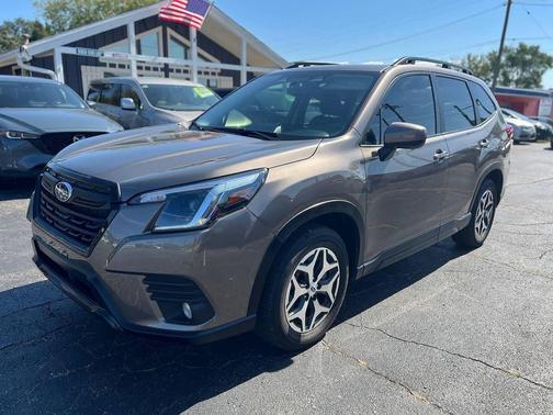 2022 Subaru Forester Premium