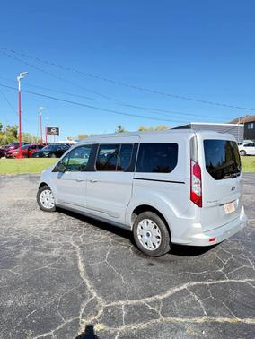 2017 Ford Transit Connect XLT w/Rear Liftgate