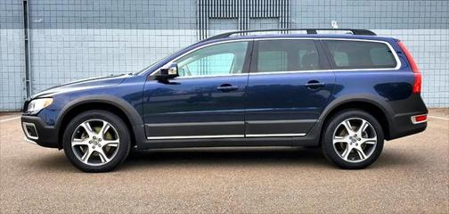 2012 Volvo XC70 T6 Platinum