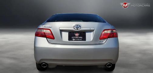 Titanium Metallic 2007 Toyota Camry XLE V6