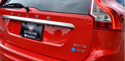 2016 Volvo XC60 T6 R-Design Platinum