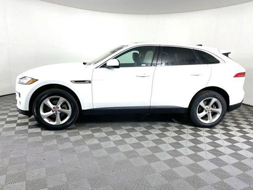 Photo 5 of 36 of 2020 Jaguar F-PACE 25t Premium