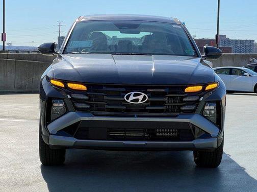 Ecotronic Gray 2026 Hyundai TUCSON Hybrid Blue SE
