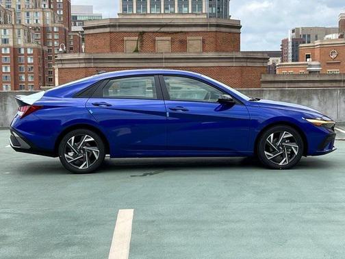 2025 Hyundai ELANTRA Sport