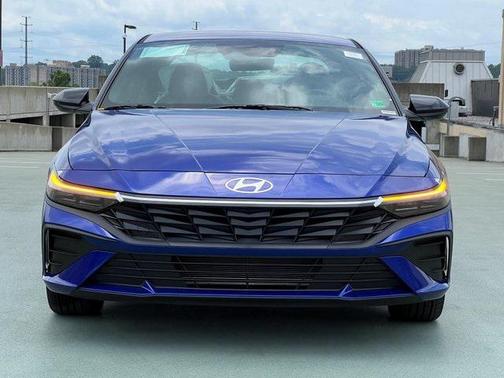 2025 Hyundai ELANTRA Sport