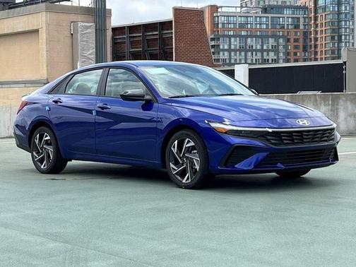 2025 Hyundai ELANTRA Sport