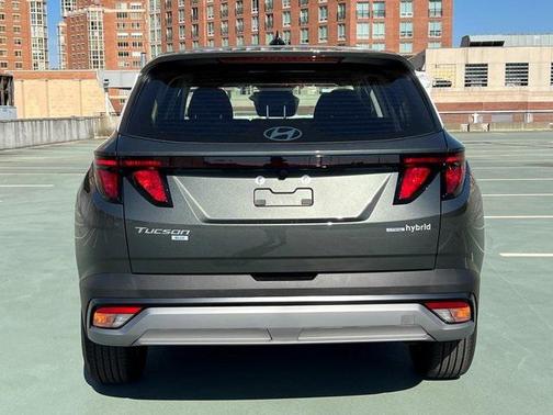 2026 Hyundai TUCSON Hybrid Blue SE