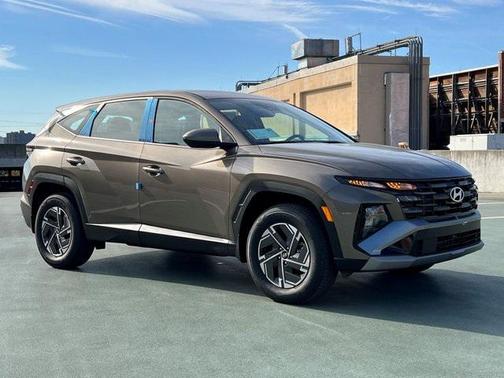 2026 Hyundai TUCSON Hybrid Blue SE