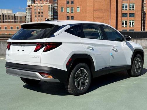 2026 Hyundai TUCSON Hybrid Blue SE
