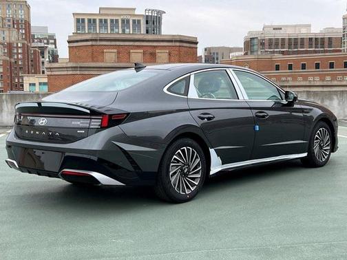 2026 Hyundai SONATA Hybrid Limited