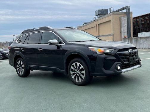 2023 Subaru Outback Touring