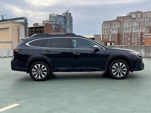 2023 Subaru Outback Touring