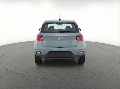 2025 Hyundai VENUE SE