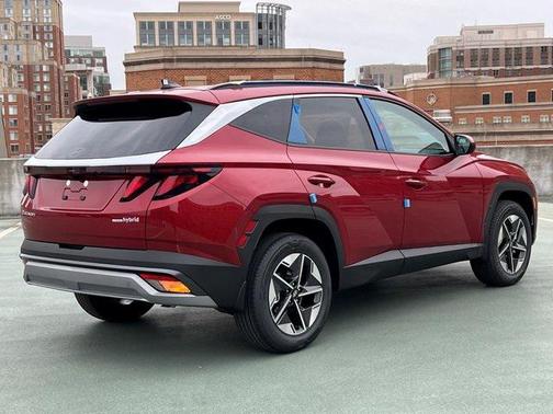 2026 Hyundai TUCSON Hybrid SEL