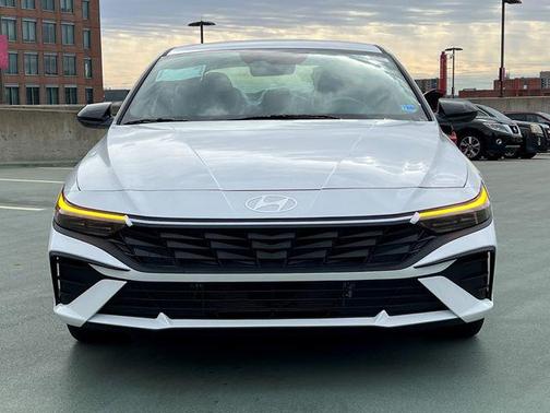 2026 Hyundai ELANTRA HEV SEL Sport