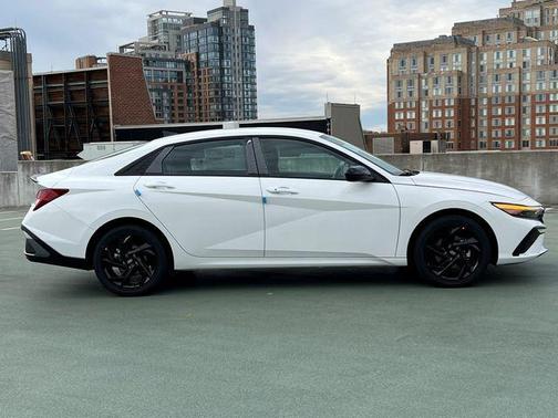 2026 Hyundai ELANTRA HEV SEL Sport