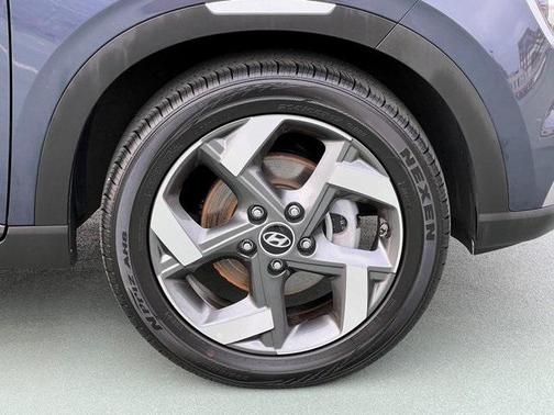 2022 Hyundai VENUE Limited