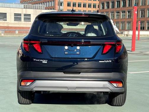 2026 Hyundai TUCSON Hybrid Blue SE