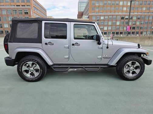 2017 Jeep Wrangler Unlimited Sahara