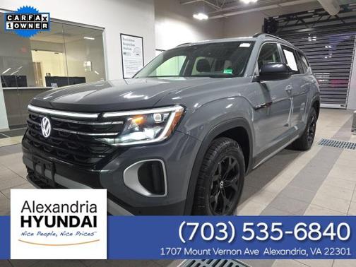 2024 Volkswagen Atlas 2.0T SE w/Technology 4MOTION