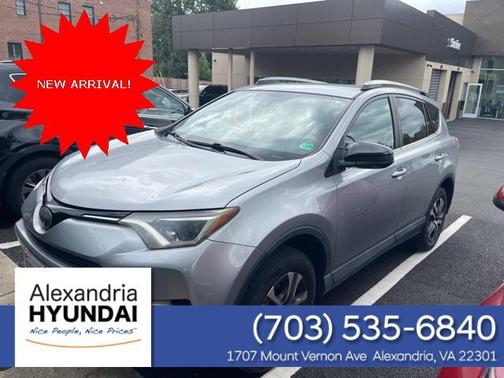 2017 Toyota RAV4 LE