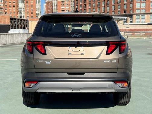 2026 Hyundai TUCSON Hybrid Blue SE