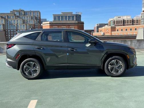 2026 Hyundai TUCSON Hybrid Blue SE