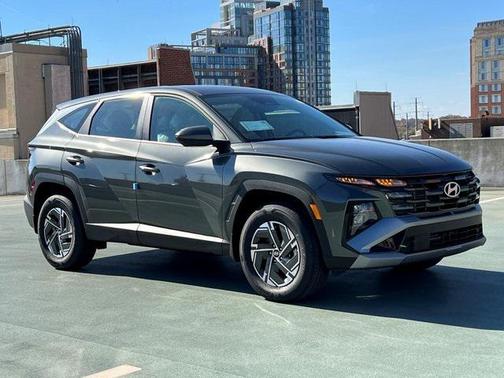 2026 Hyundai TUCSON Hybrid Blue SE