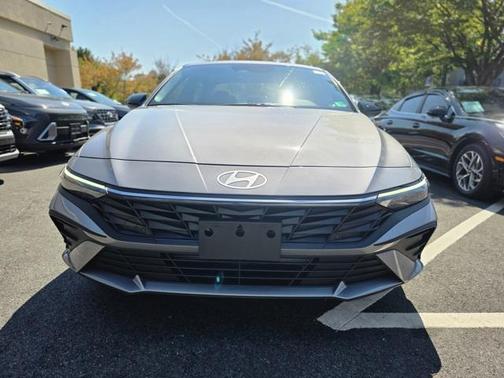 2025 Hyundai ELANTRA Sport