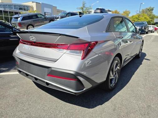 2025 Hyundai ELANTRA Sport