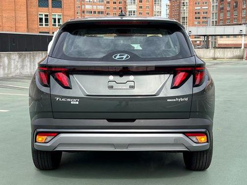 Amazon Gray 2026 Hyundai TUCSON Hybrid Blue SE