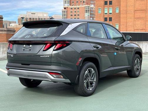 Amazon Gray 2026 Hyundai TUCSON Hybrid Blue SE