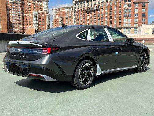 2026 Hyundai SONATA SEL