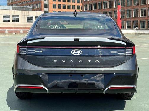 2026 Hyundai SONATA SEL