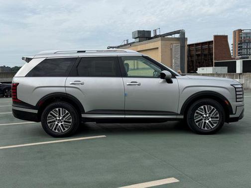 Typhoon Silver Metallic 2026 Hyundai Palisade Hybrid SEL Premium 7P