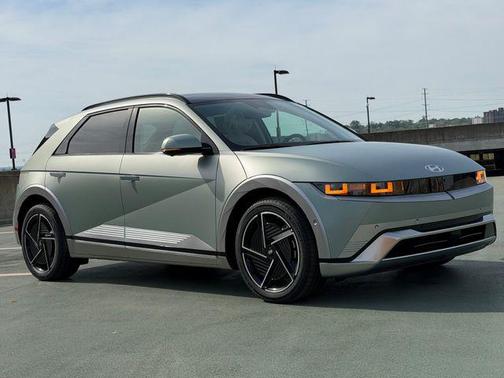 Sage Silver Matte 2026 Hyundai IONIQ 5 Limited