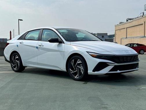 2025 Hyundai ELANTRA Sport