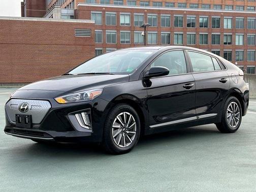 2021 Hyundai IONIQ EV SE