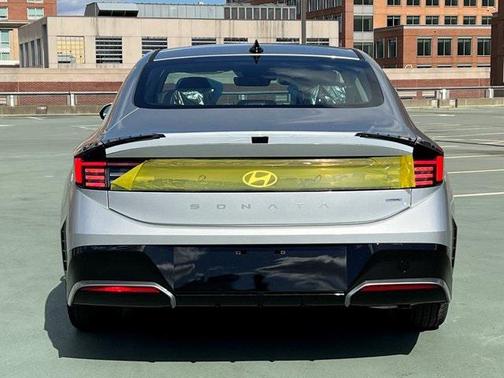 2026 Hyundai SONATA SEL