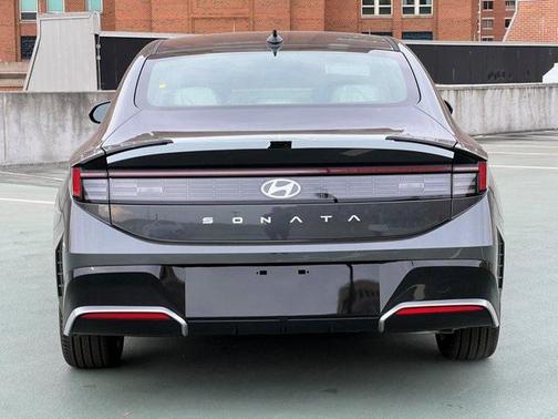 2026 Hyundai SONATA SEL
