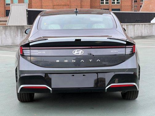 2026 Hyundai SONATA SEL