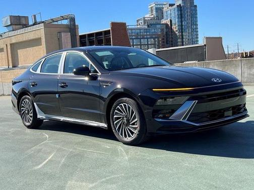 2026 Hyundai SONATA Hybrid SE