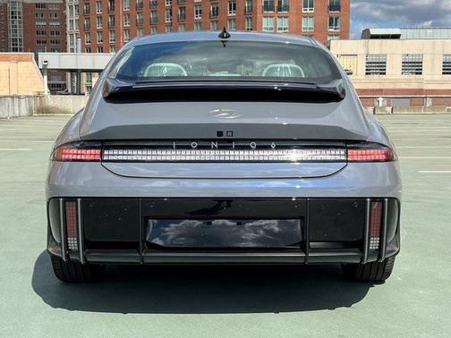 2025 Hyundai IONIQ 6 SEL