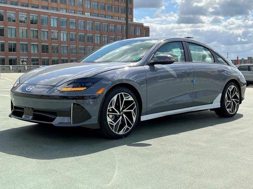 2025 Hyundai IONIQ 6 SEL
