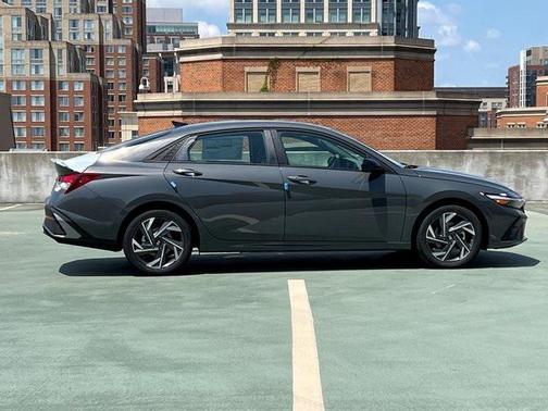 2025 Hyundai ELANTRA Sport