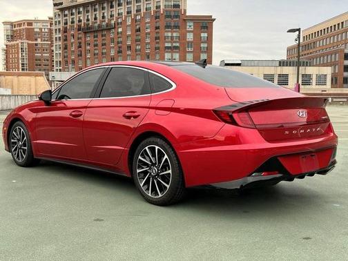 2021 Hyundai SONATA Limited