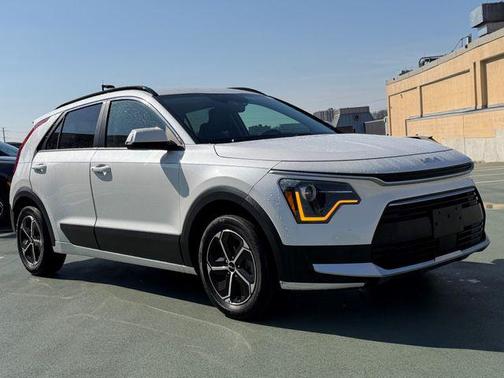 2023 Kia Niro EX