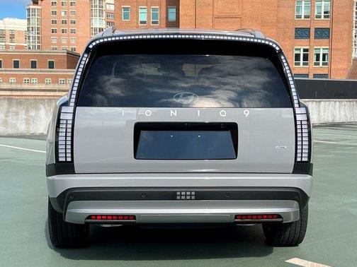 2026 Hyundai IONIQ 9 SE